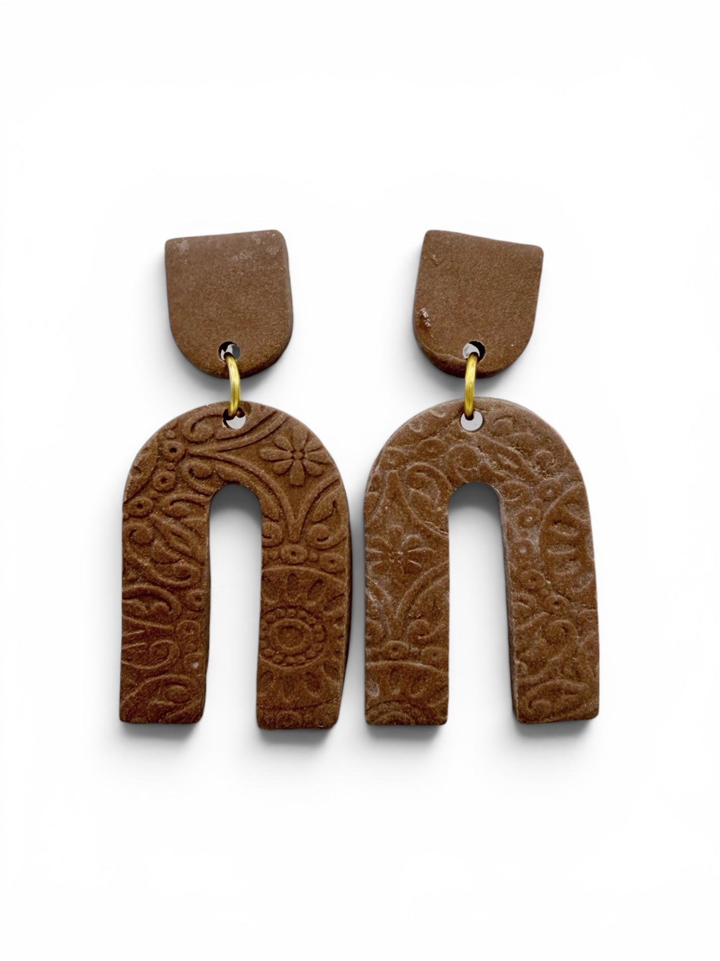 Nala espresso - Bruine handgemaakte oorbellen van polymeerklei