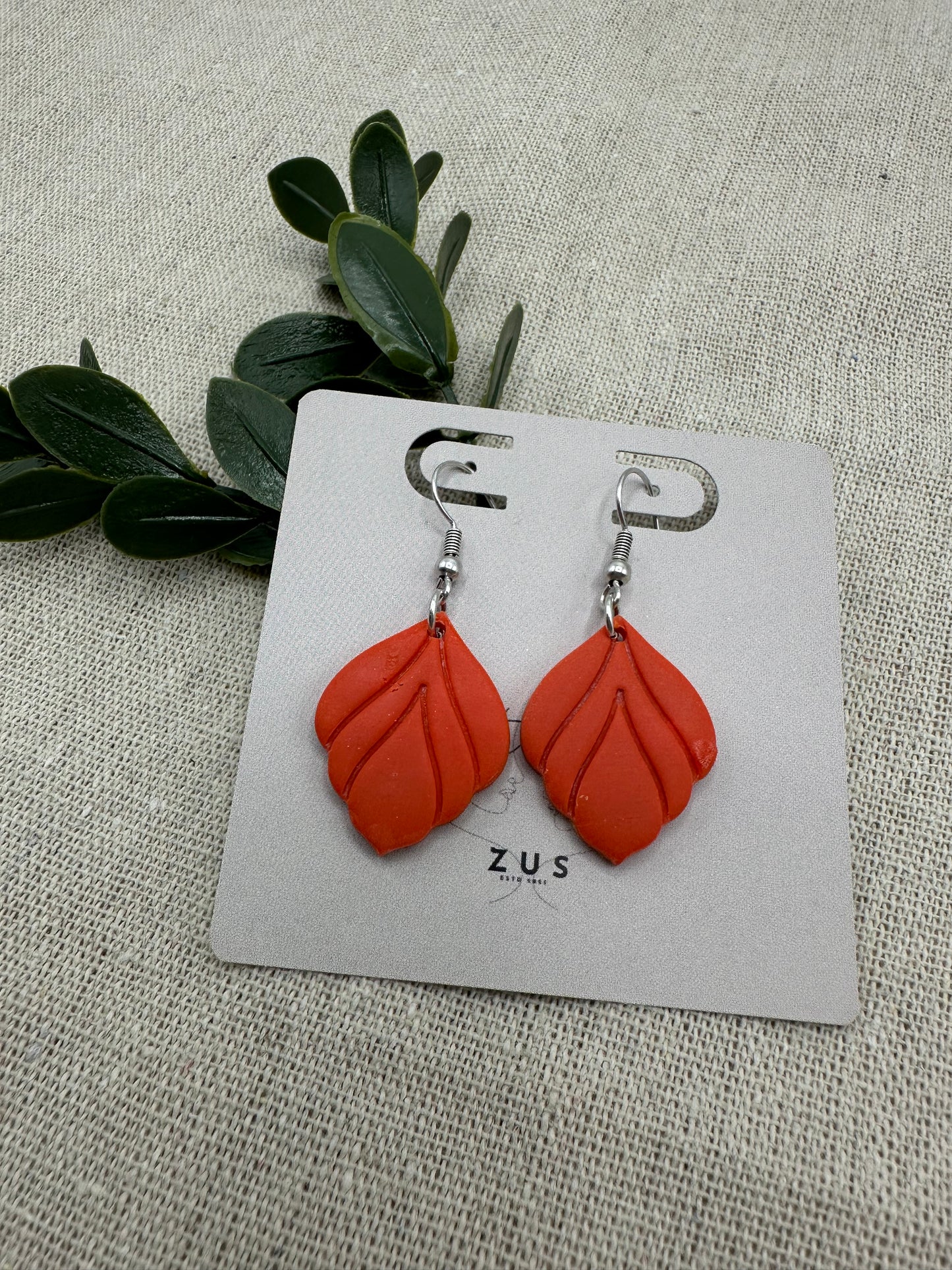Royal Bloom Warm Coral - Oranje elegante oorbellen