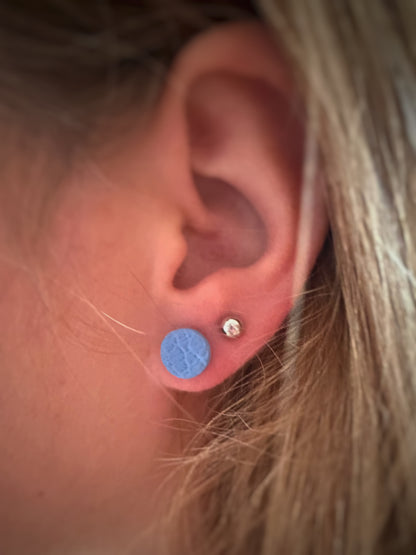 Sophie Vintage Blauw – handgemaakte kleine oorbellen