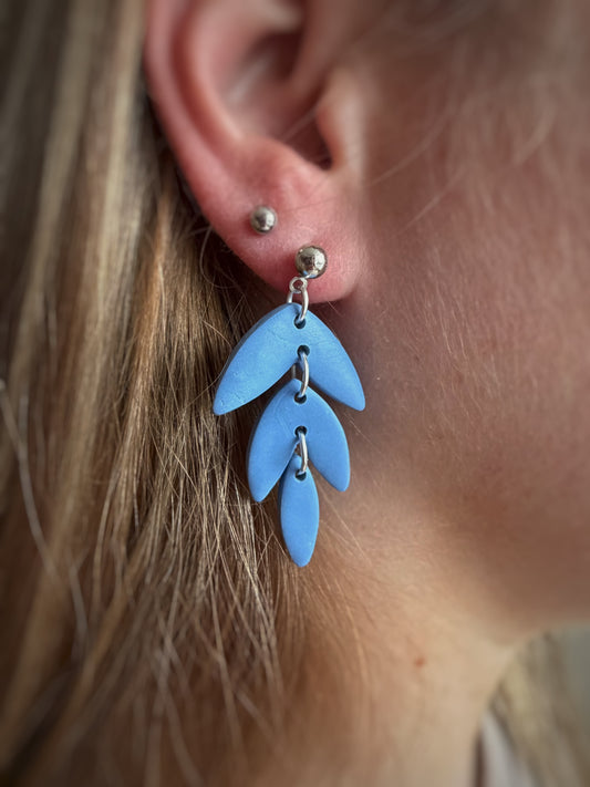 Merel Vintage Blauw – handgemaakte statement oorbellen