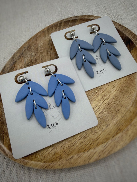Merel Vintage Blauw – handgemaakte statement oorbellen