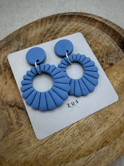Liva Vintage Blauw – unieke polymeerklei oorbellen