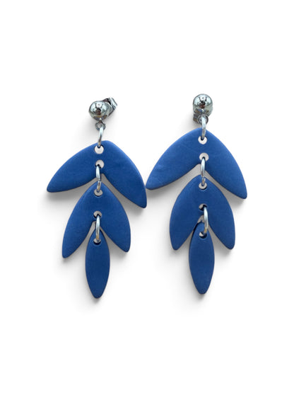 Merel Vintage Blauw – handgemaakte statement oorbellen